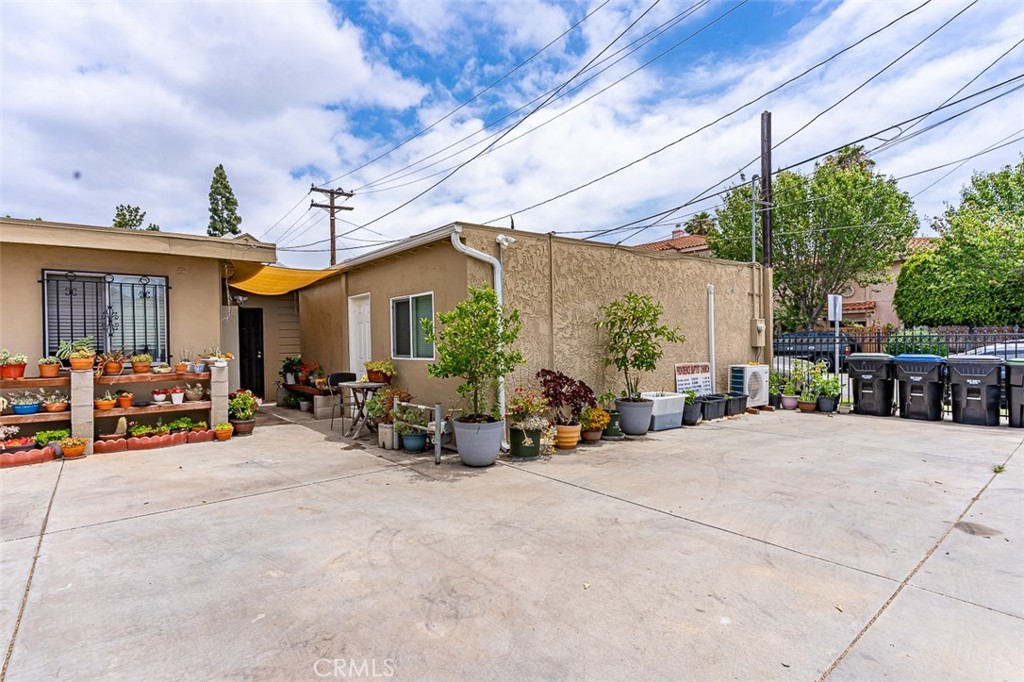 13809 Funston Avenue Property Photo 8