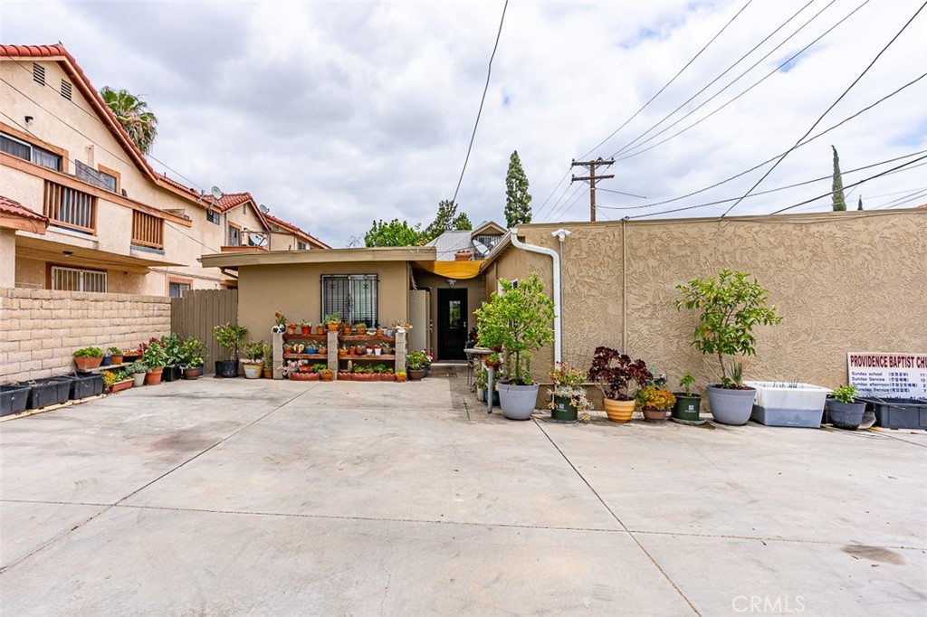 13809 Funston Avenue Property Photo 9