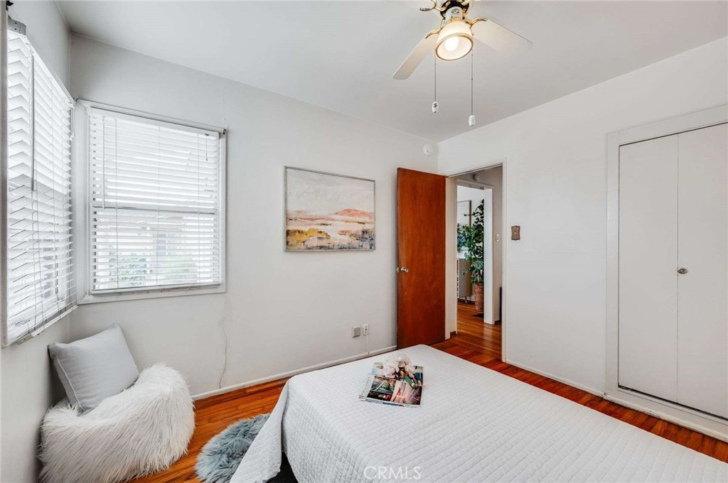 1206 W 187th Place Property Photo 18