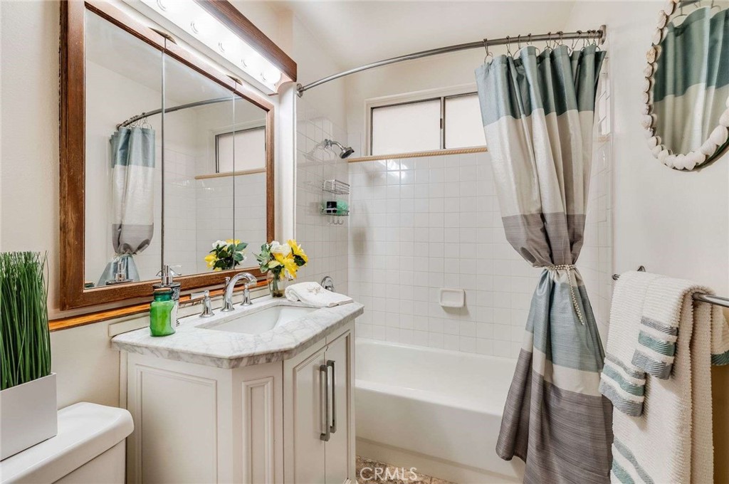 1206 W 187th Place Property Photo 20