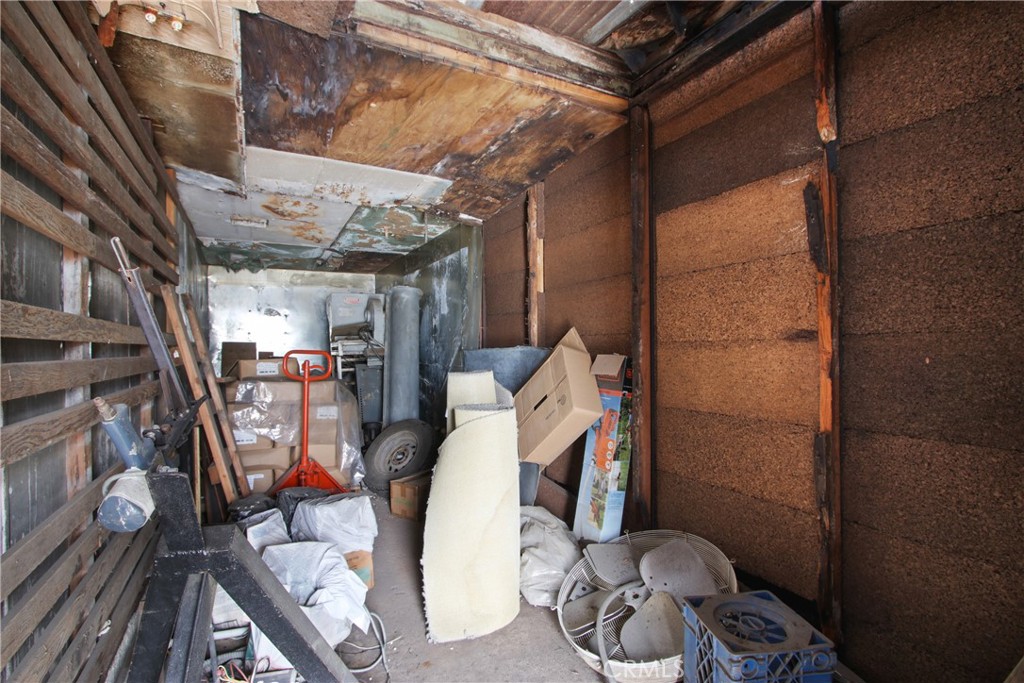911 N Alameda Property Photo 14