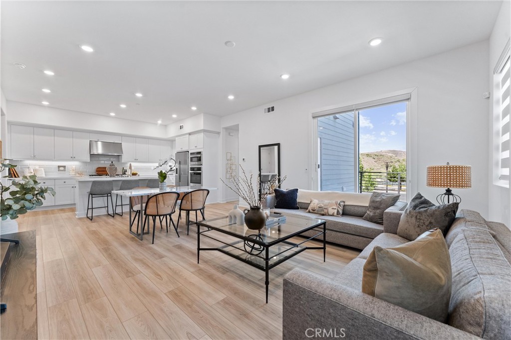 167 Sash Property Photo 1