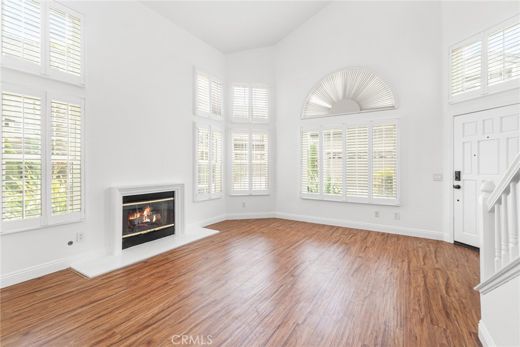24545 Santa Clara Avenue Property Photo 1