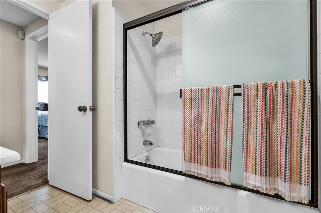 910 S Leland Street 2 Property Photo 7