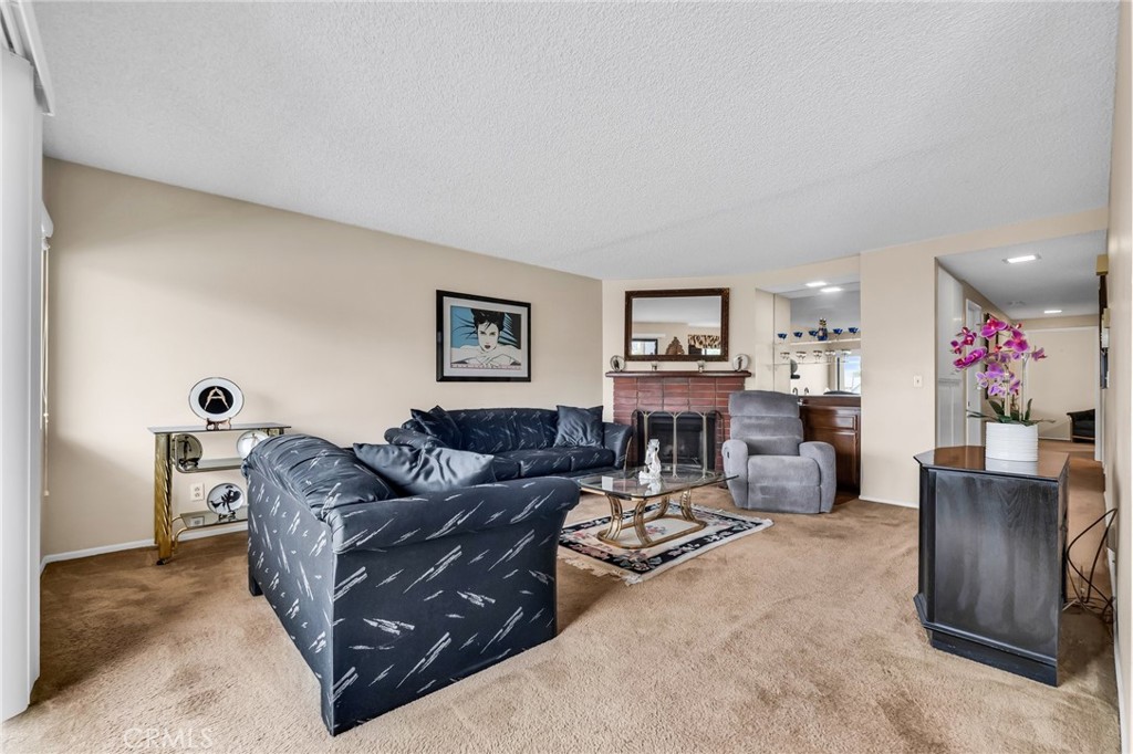 910 S Leland Street 2 Property Photo 16