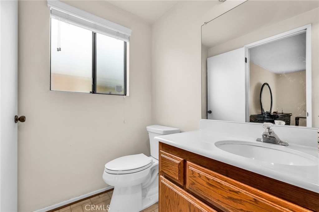 910 S Leland Street 2 Property Photo 20
