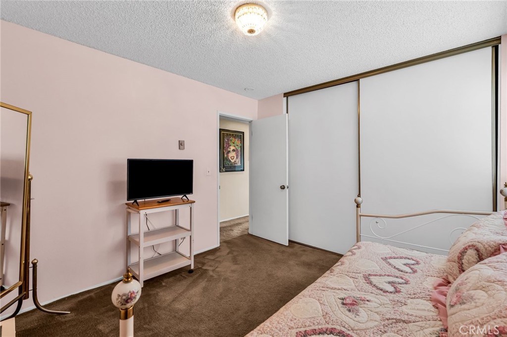 910 S Leland Street 2 Property Photo 22