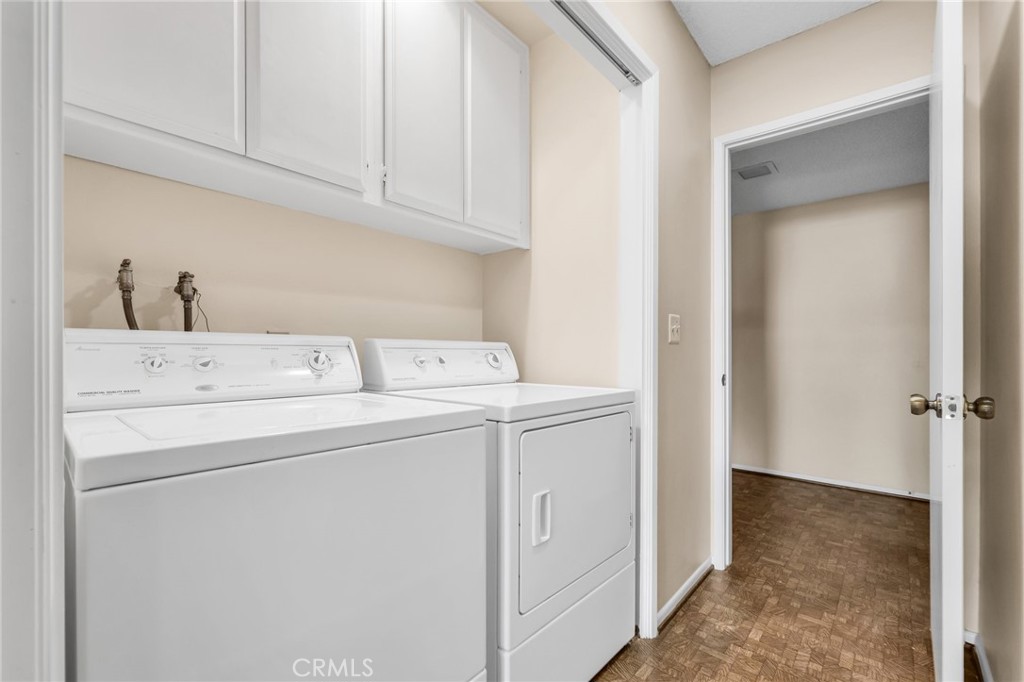 910 S Leland Street 2 Property Photo 25