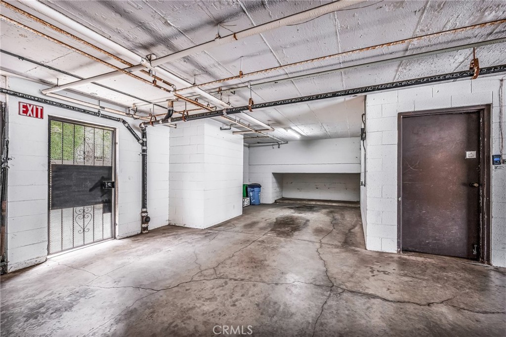 910 S Leland Street 2 Property Photo 27