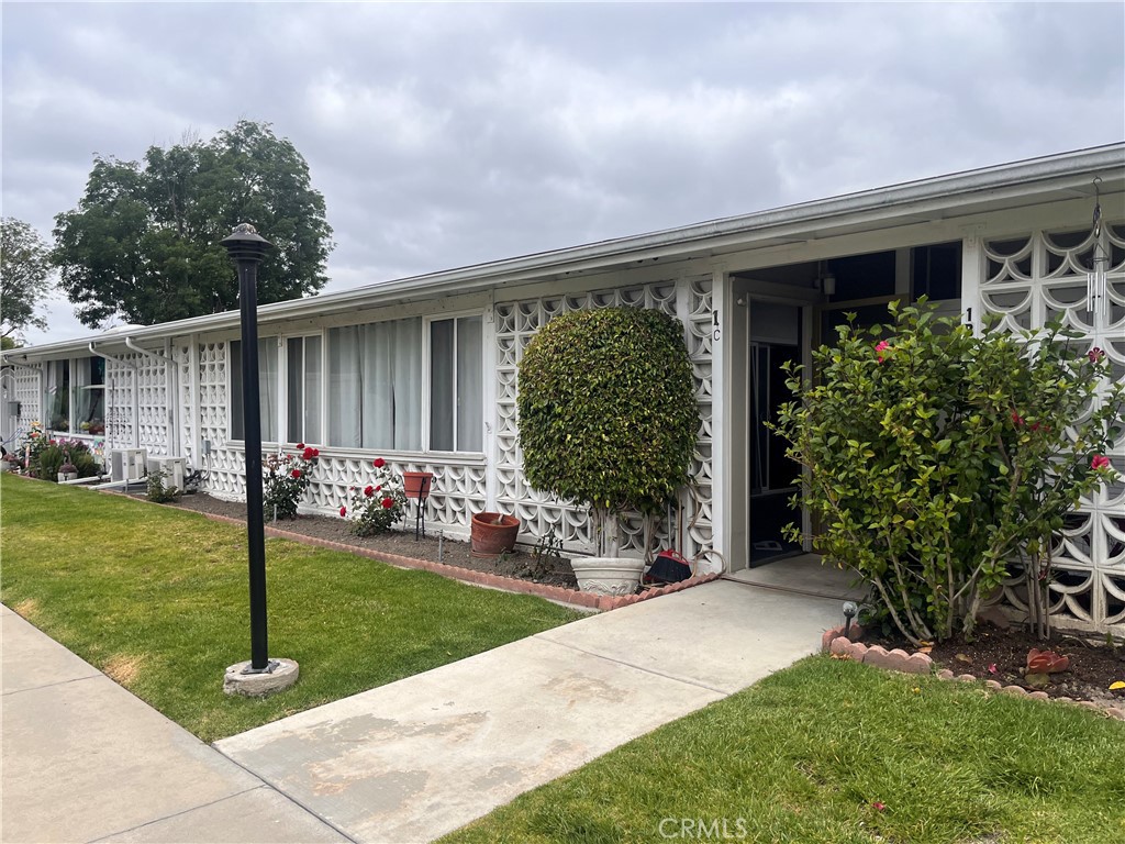 1842 Thunderbird Dr. M2-#1c Property Photo 1