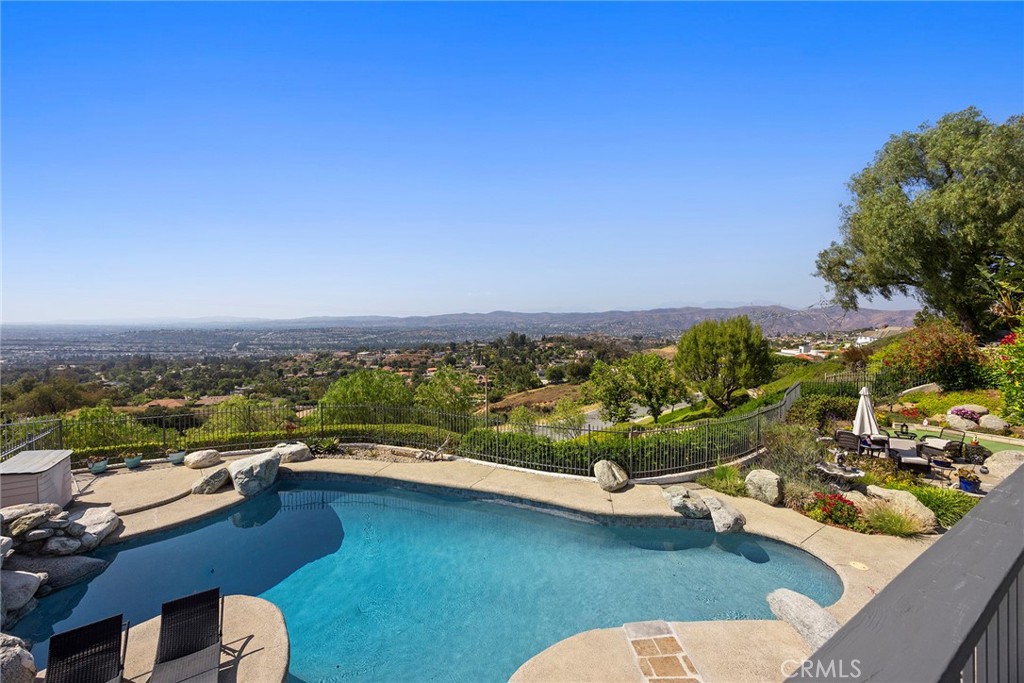 720 S Bunting Court Property Photo 1