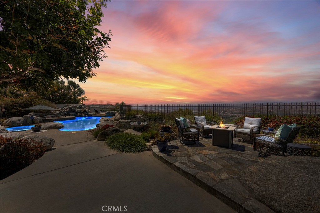720 S Bunting Court Property Photo 3