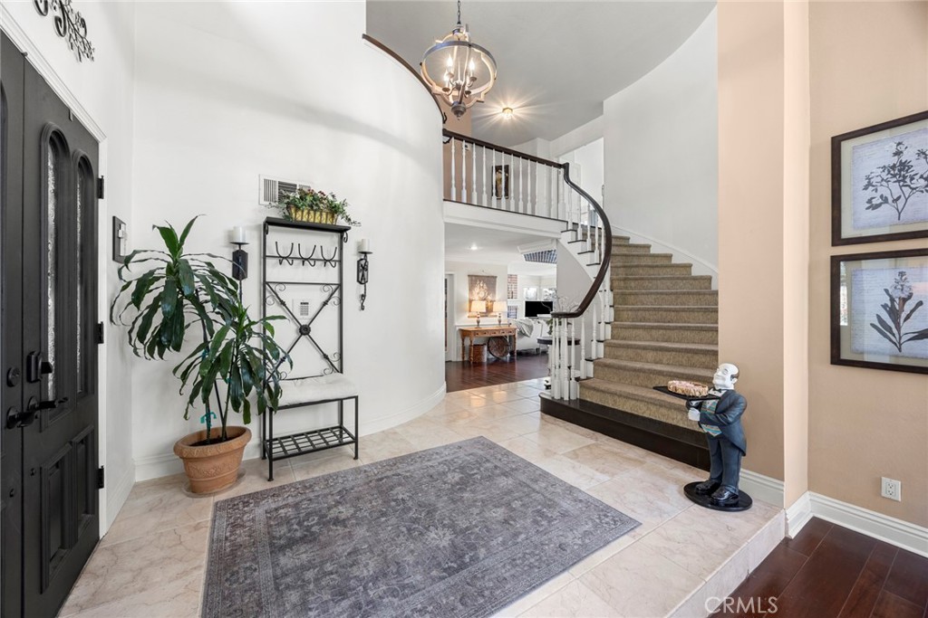 720 S Bunting Court Property Photo 7