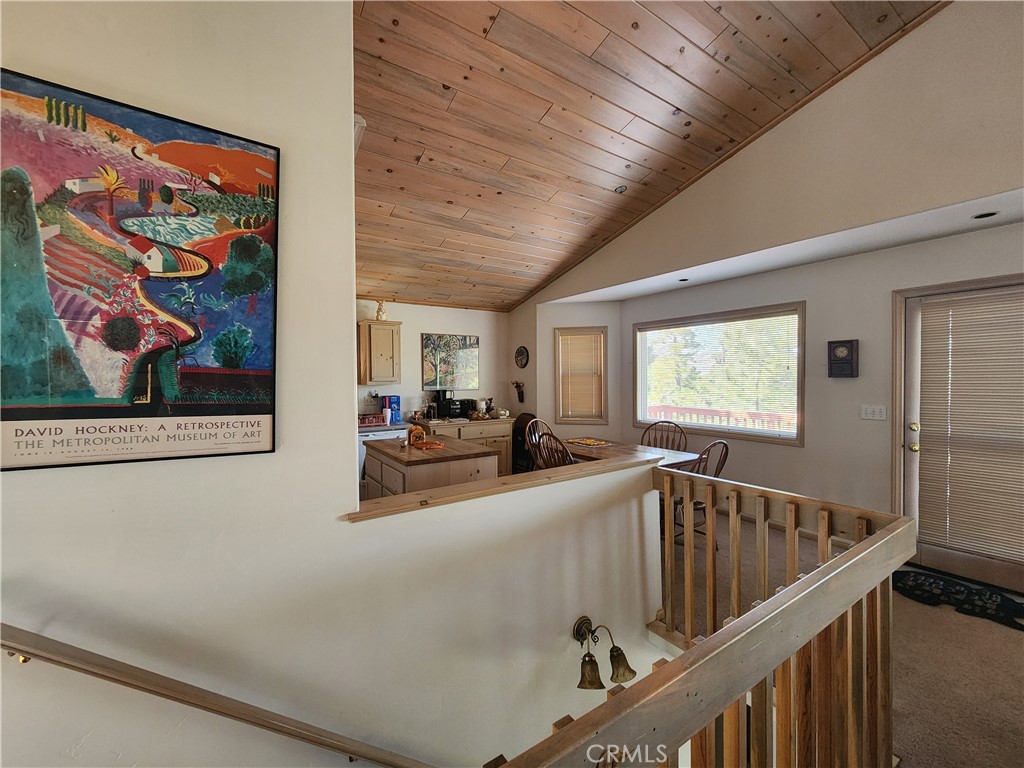 530 Villa Grove Avenue Property Photo 16