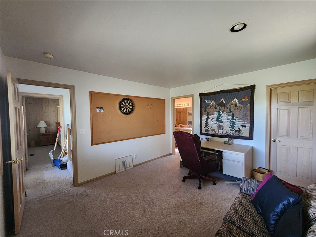 530 Villa Grove Avenue Property Photo 21