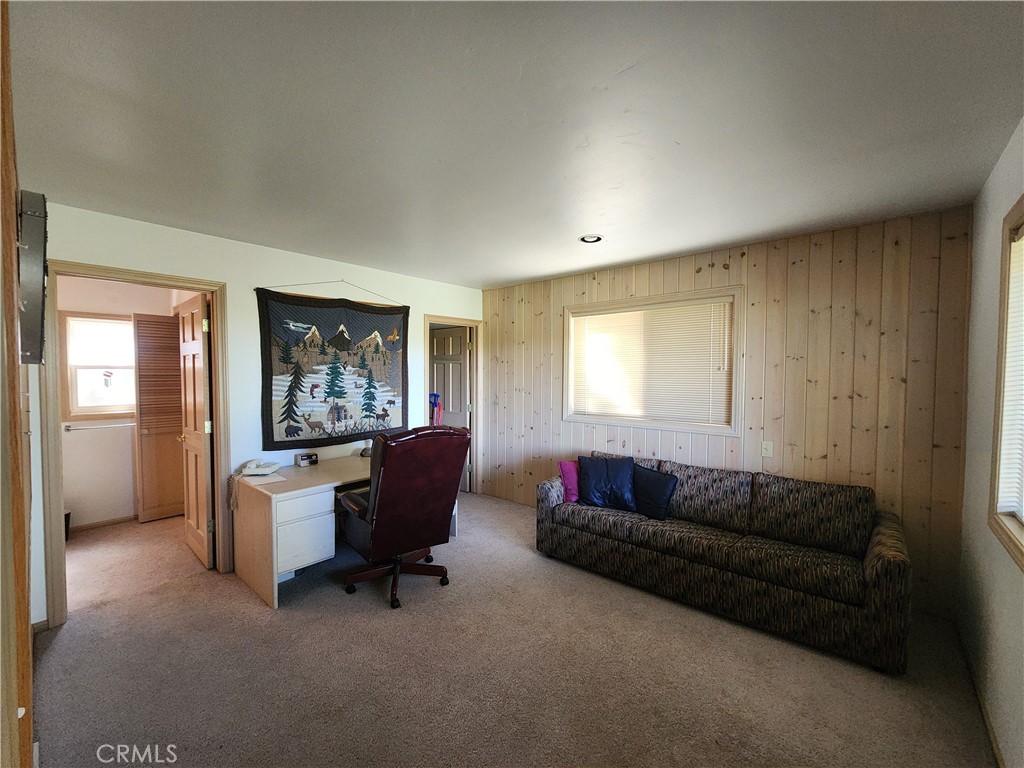 530 Villa Grove Avenue Property Photo 23