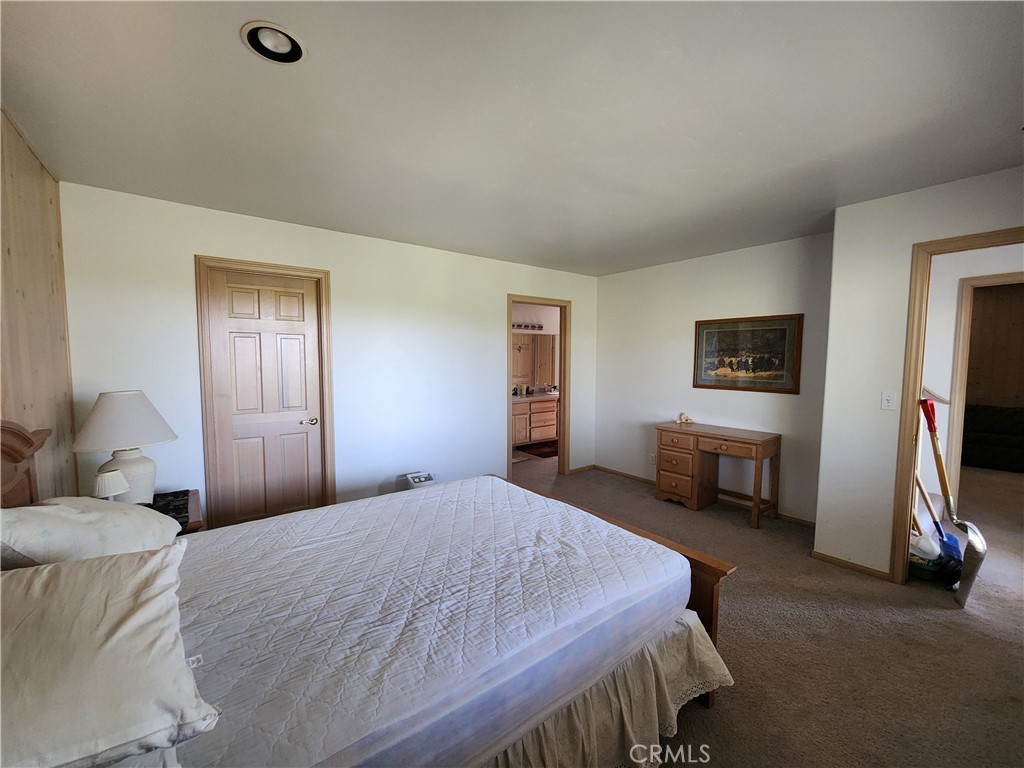 530 Villa Grove Avenue Property Photo 26