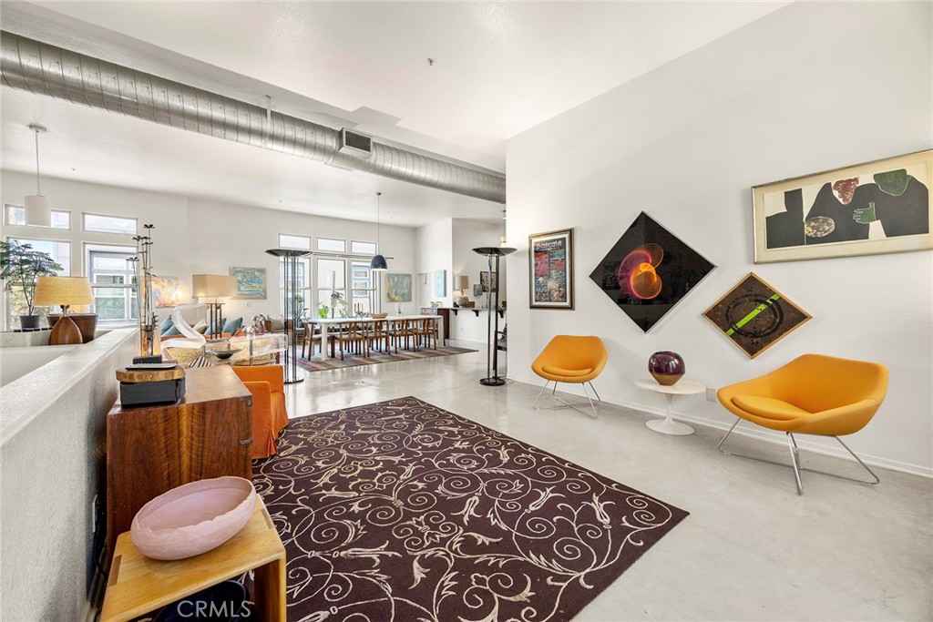 253 N Bush Street Property Photo 9