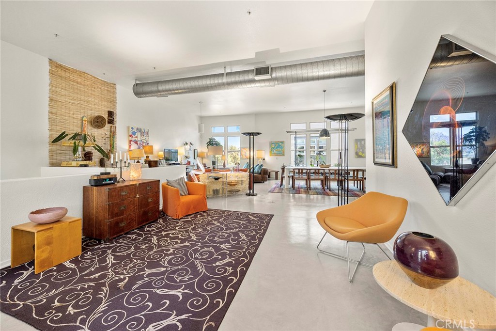 253 N Bush Street Property Photo 26