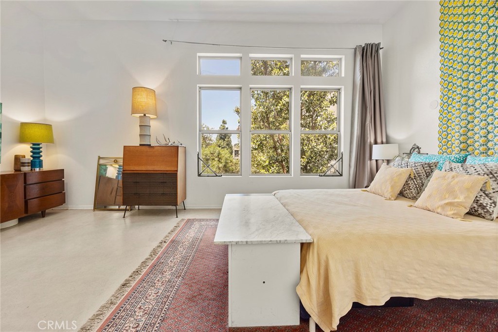 253 N Bush Street Property Photo 42