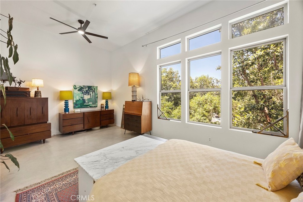 253 N Bush Street Property Photo 43