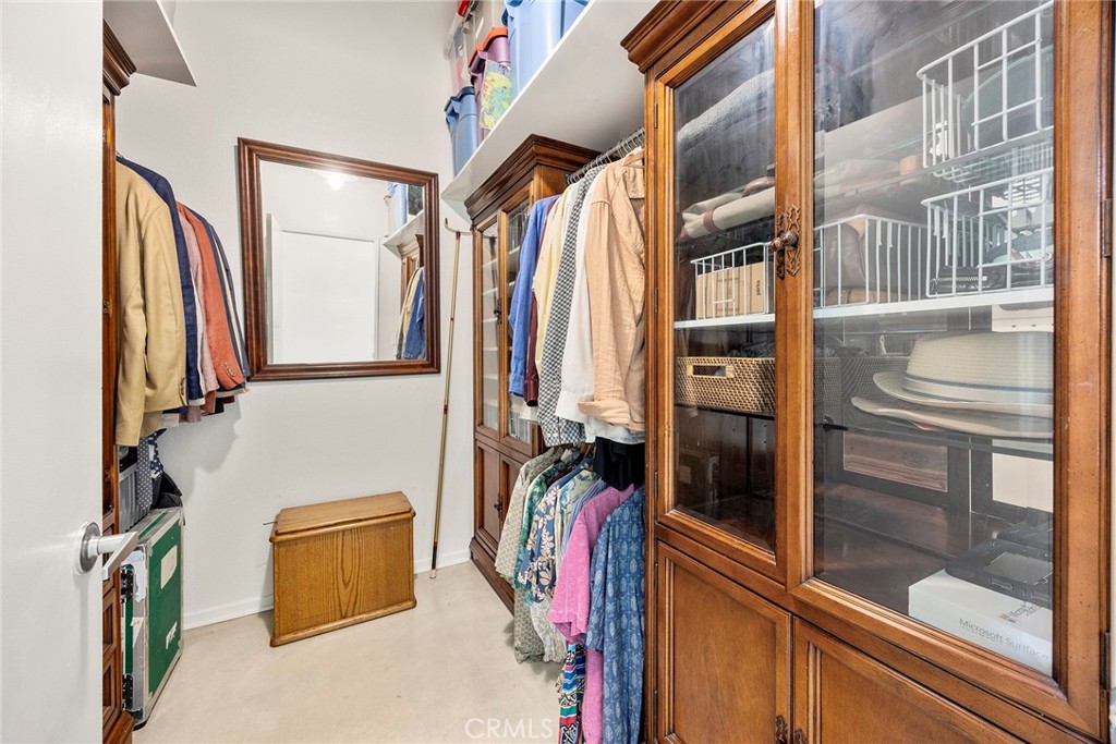 253 N Bush Street Property Photo 47