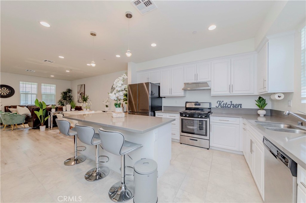 6926 Cottonwood Lane Property Photo 1