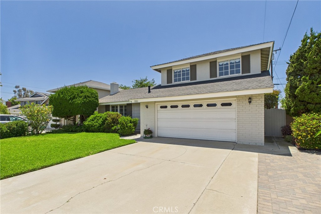 10469 Gregory Circle Property Photo 3