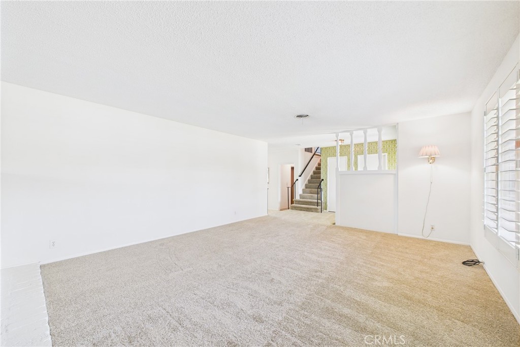 10469 Gregory Circle Property Photo 7