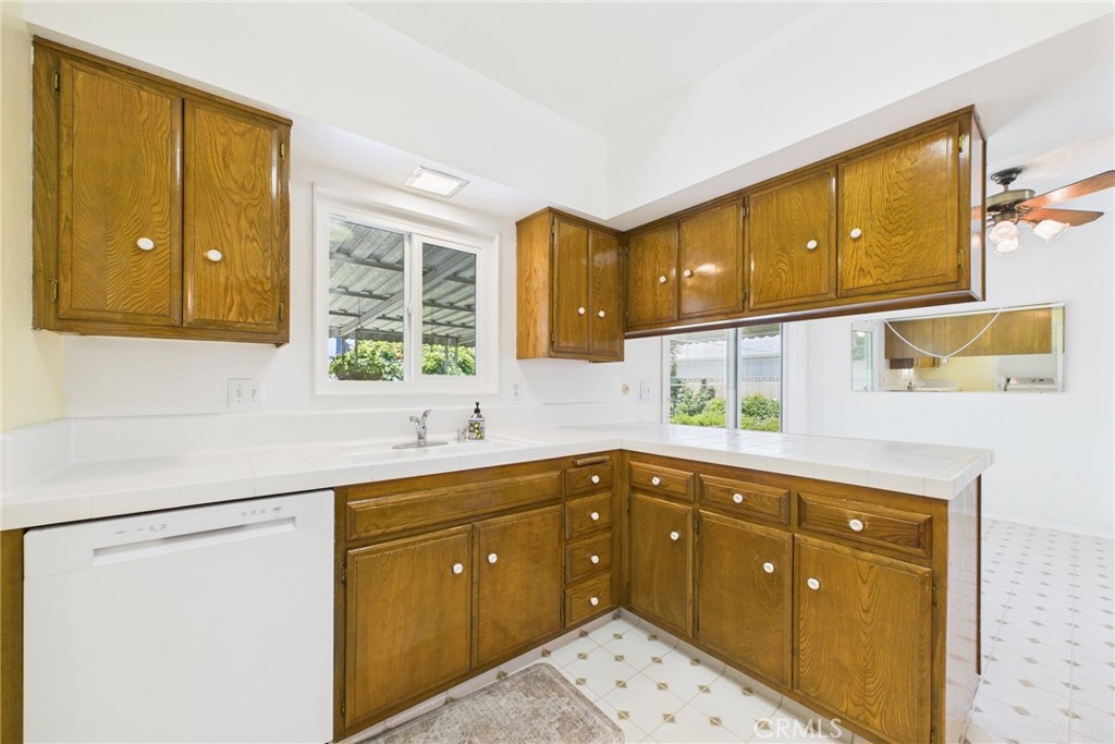 10469 Gregory Circle Property Photo 12
