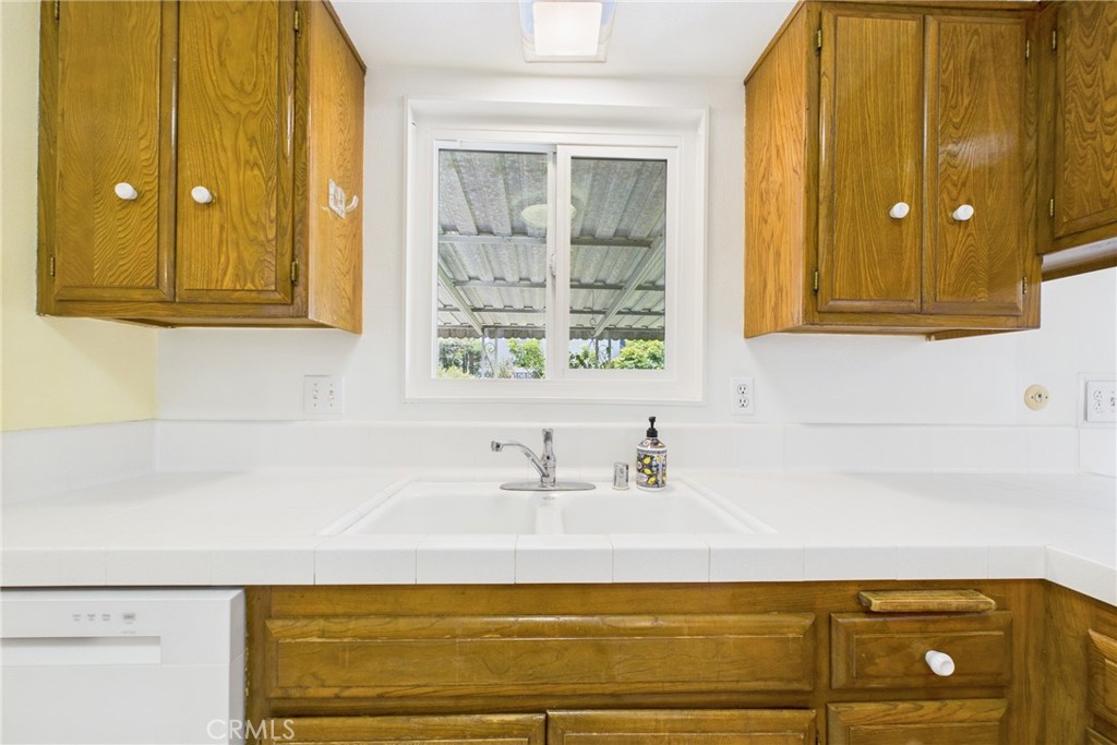 10469 Gregory Circle Property Photo 14