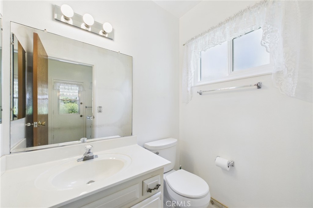 10469 Gregory Circle Property Photo 15