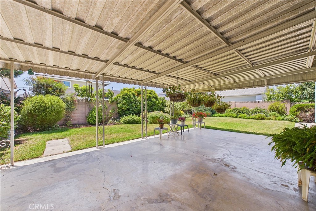 10469 Gregory Circle Property Photo 32