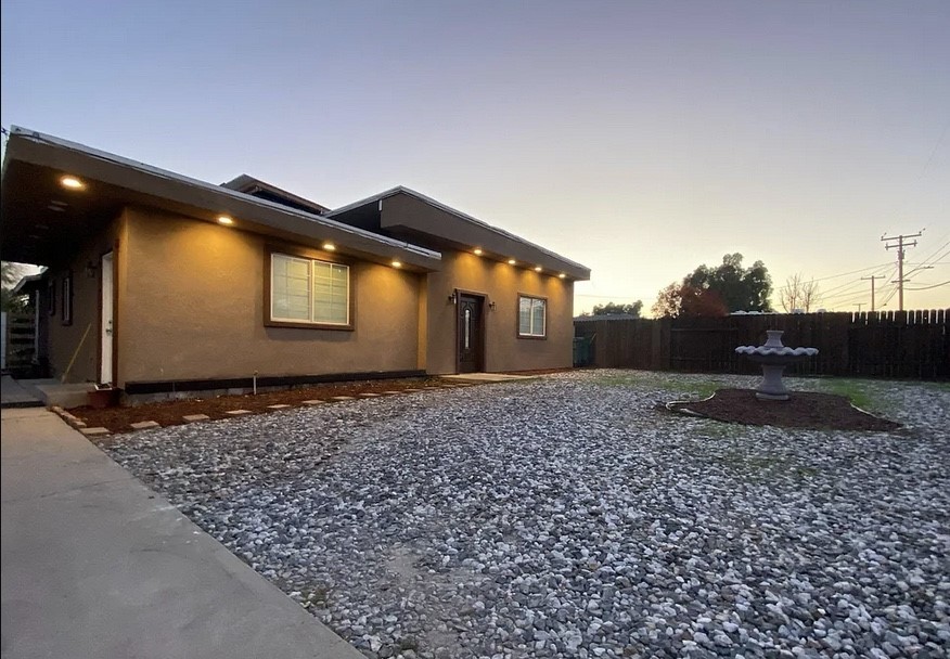 24093 Webster Avenue Property Photo 1