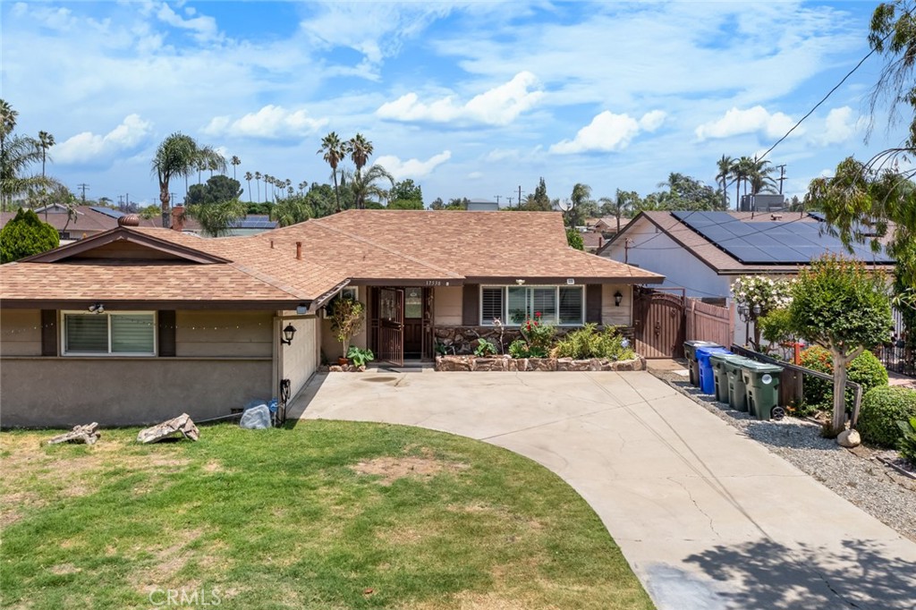 17538 Randall Avenue Property Photo 1