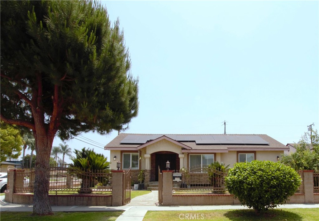 1604 S Meeker Avenue Property Photo 1