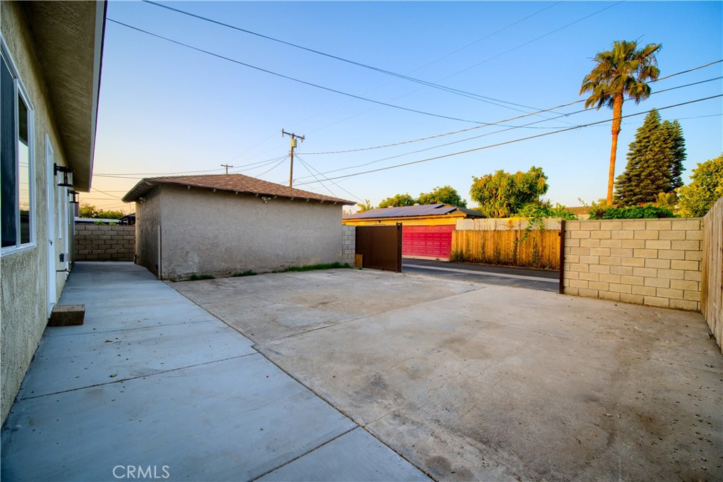 11662 Magnolia Street Property Photo 33