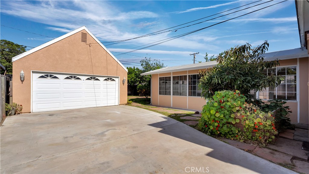 2130 Oregon Avenue Property Photo 61