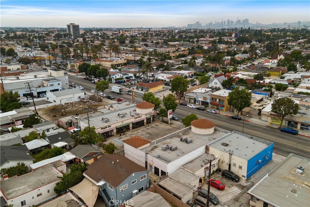 3006 E Florence Avenue Property Photo 11