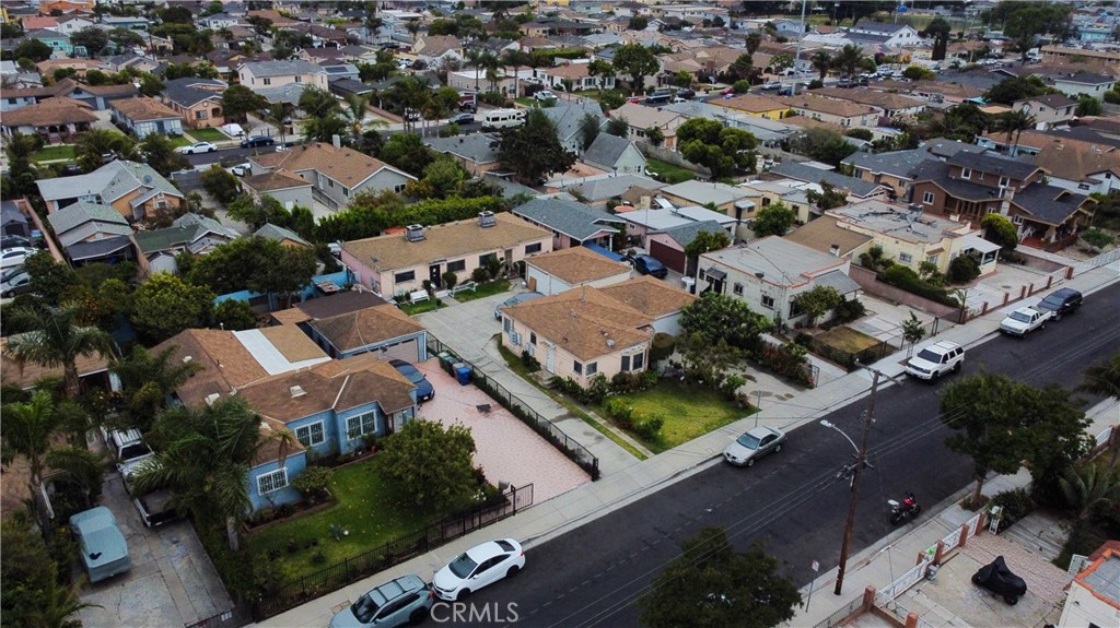 10518 Dalerose Avenue Property Photo 1