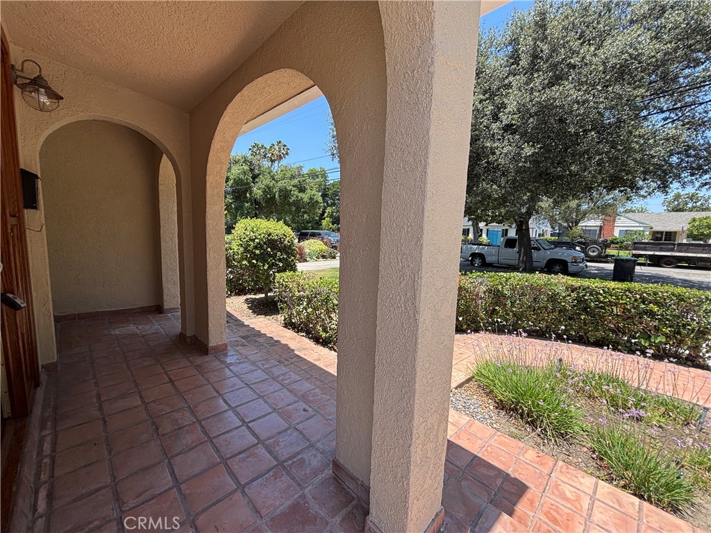 520 W Santa Clara Avenue Property Photo 6