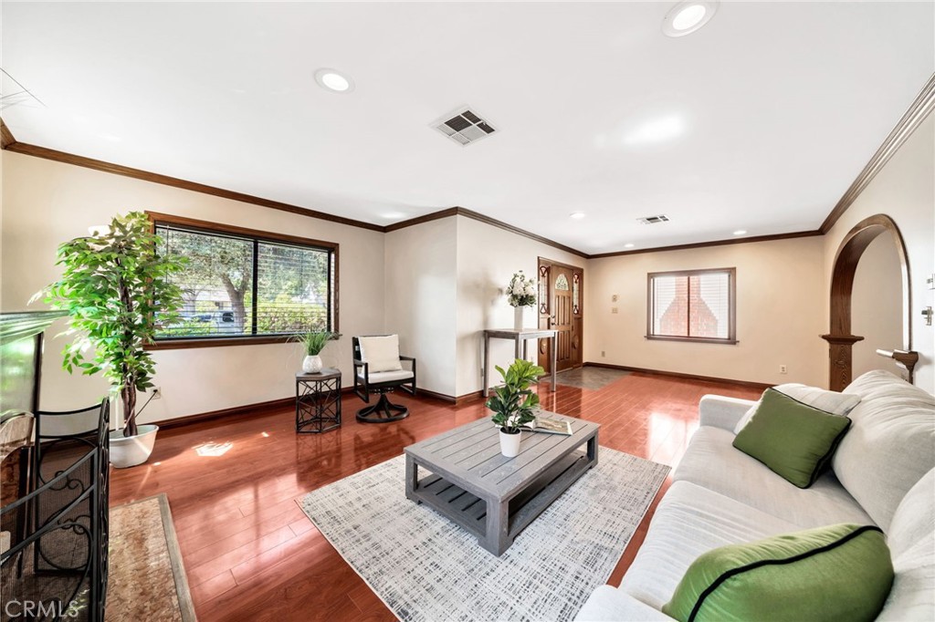 520 W Santa Clara Avenue Property Photo 16
