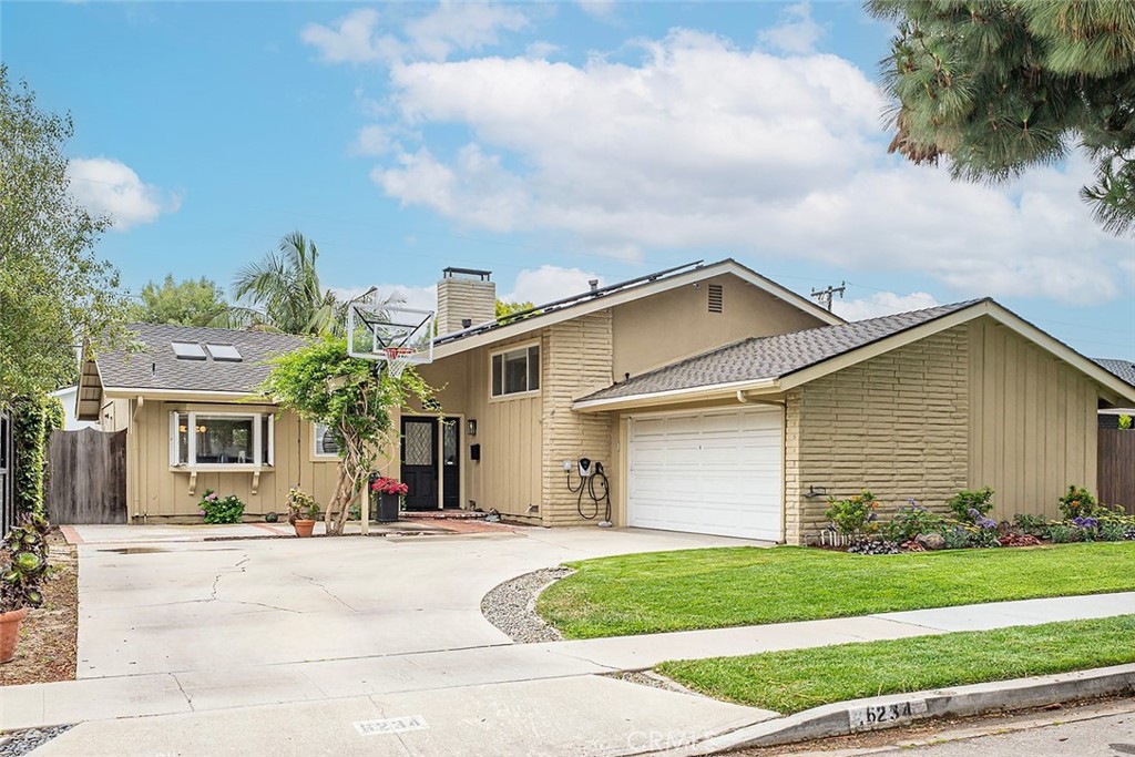 6234 E Monita Street Property Photo 1