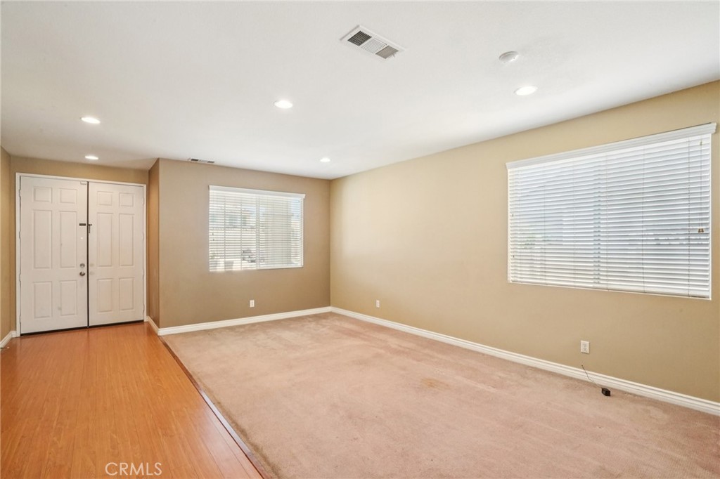12910 Jersey Street Property Photo 6