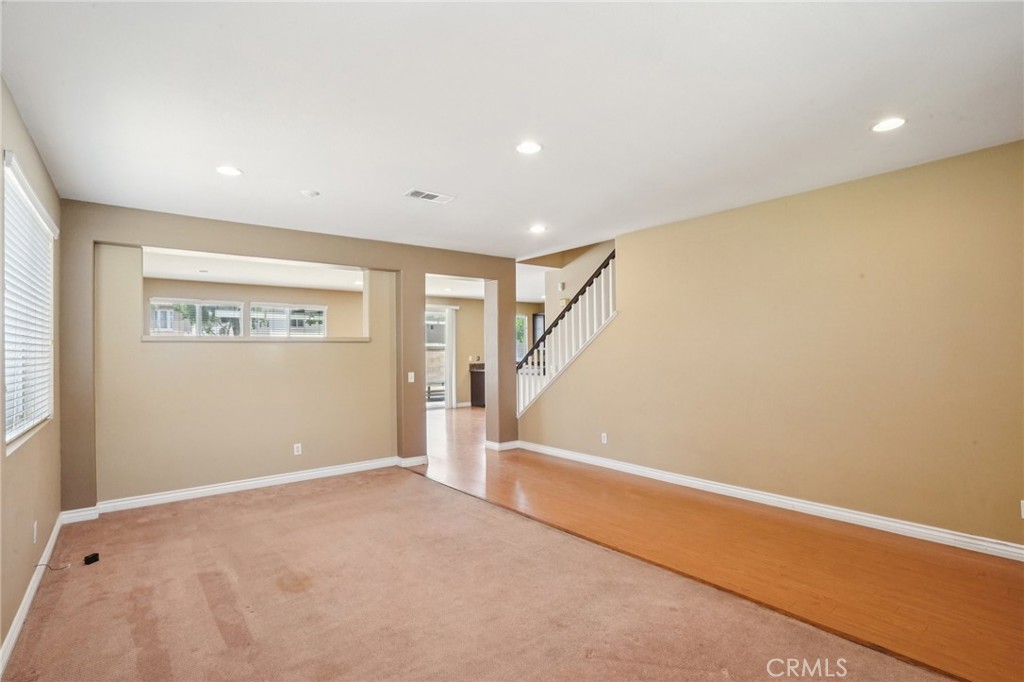 12910 Jersey Street Property Photo 8