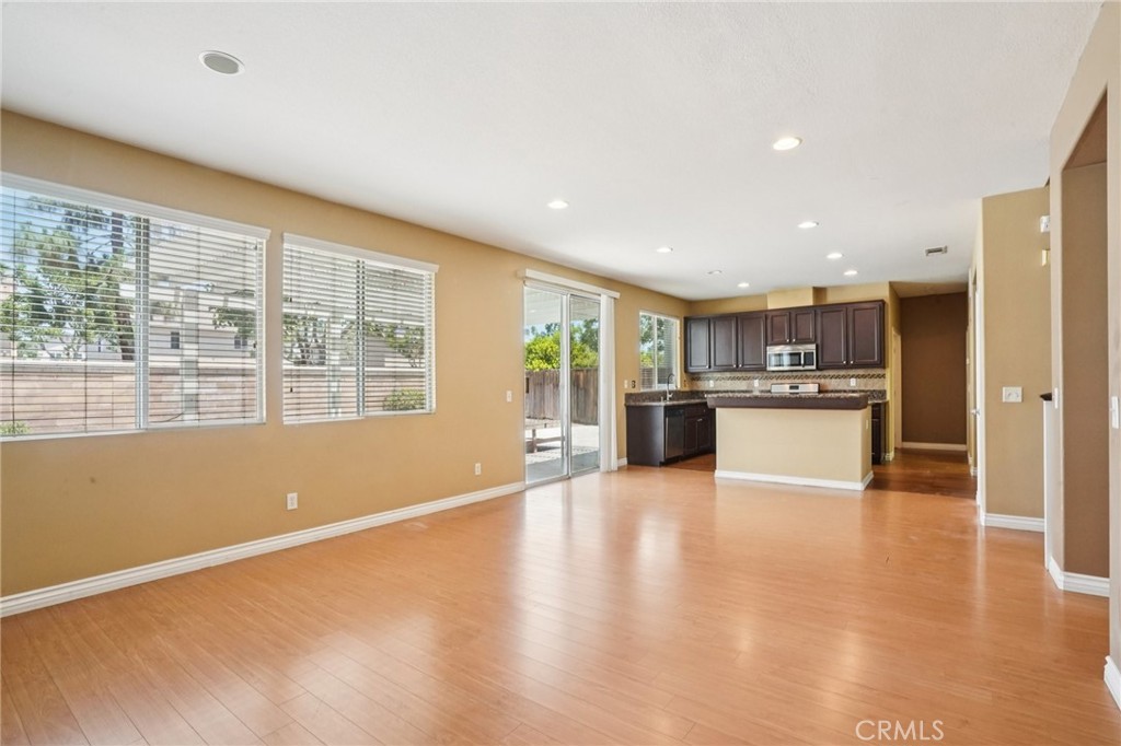 12910 Jersey Street Property Photo 13