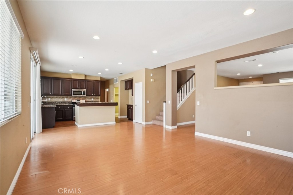 12910 Jersey Street Property Photo 14