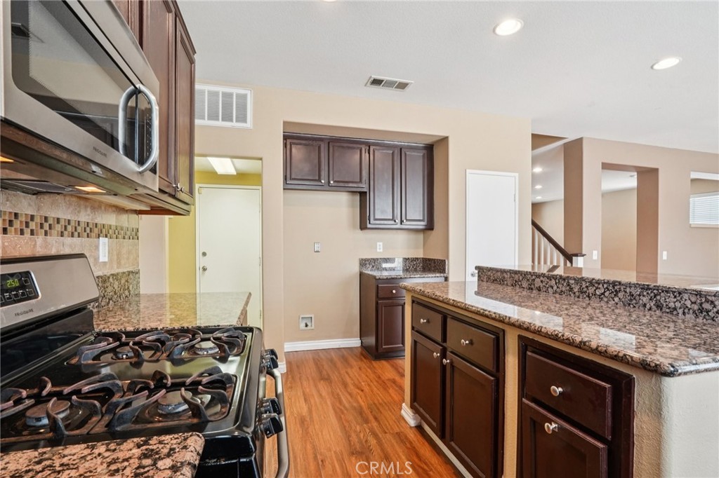 12910 Jersey Street Property Photo 18