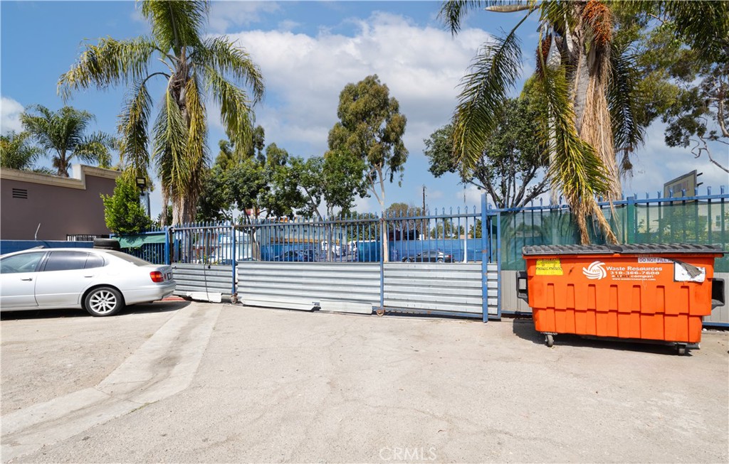 11214 Atlantic Avenue Property Photo 9