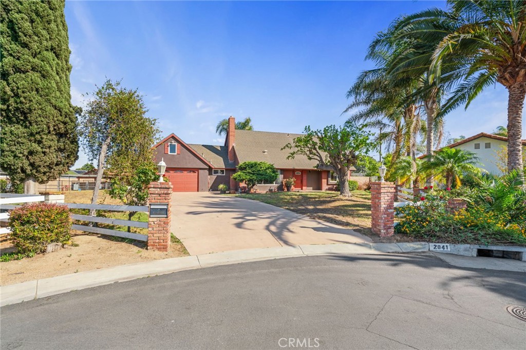 2041 Caballeros Road Property Photo 1